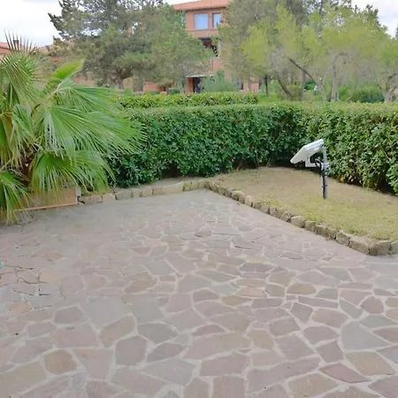 Bilocale Con Piscina